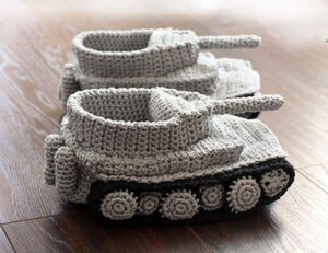 1936456826_WOOLYTANKSLIPPERS.thumb.jpg.c235a49b87c88079b854241f17547a79.jpg