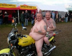 Fat-blokes-naked-bike.thumb.jpg.03152d56db8a5b9b44904ecdee6898bf.jpg