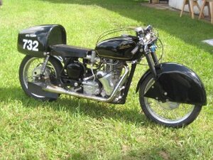Velocette-2.thumb.JPG.2f55278d86490b7a4d01354ed7f77499.JPG