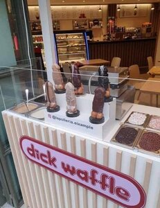 634990980_dickwaffle.thumb.jpg.121e3af05fa38575385f2b69d7363d31.jpg