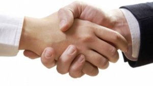 223884428_shakehands.thumb.jpg.cf5adb1f34cf09920f309afdbb618975.jpg