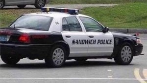 1764688373_sandwichpolice.thumb.jpg.f053e94f7c7b5be01a90bf60c069f1b0.jpg