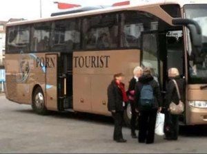 1974380109_porntourist.thumb.jpg.edb2e5bd765c79a3dc6dbd02e3548c07.jpg