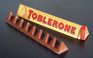 1200px-Toblerone_3362.png