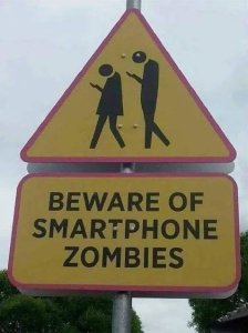 smartphonezombies.thumb.jpg.02ffef7124b31373658ca5b83ee3bd29.jpg