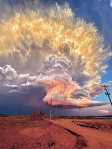 explosivecloud.thumb.jpg.710e339f64365d295d2b23df7c025d15.jpg
