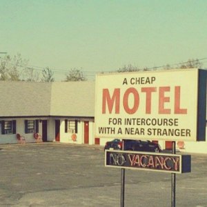 cheapmotel.thumb.jpg.46c7b29ab0db540fbb571da56d59c212.jpg