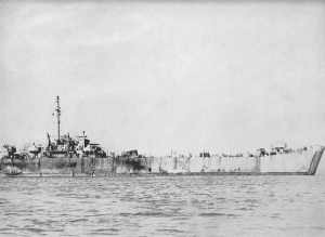 USS_LST-471_1944.png
