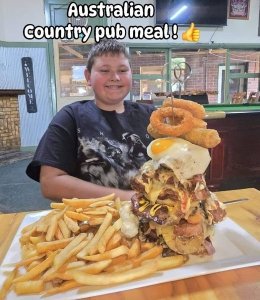 countryvscittymeal.thumb.jpg.2c1f427ec57214c485ea730cb8f60778.jpg