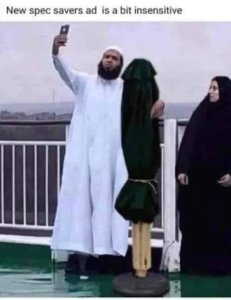 Muslimselfie.thumb.jpg.969a75e14853159b856e4938d189a4fa.jpg